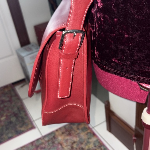 Coach Legacy vintage Duffel Bag smooth leather Red Silvertone HW. Excellent - Picture 5 of 17